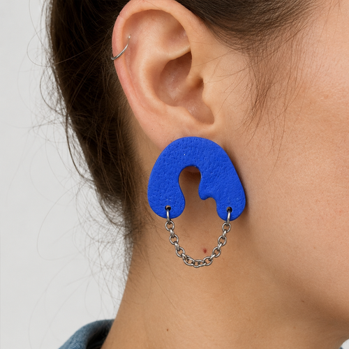 Blue earrings with chain