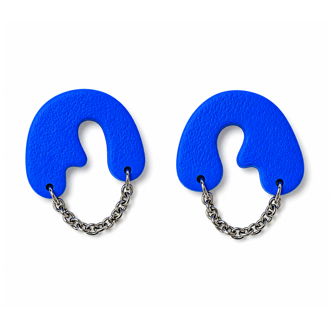 Blue earrings with chain